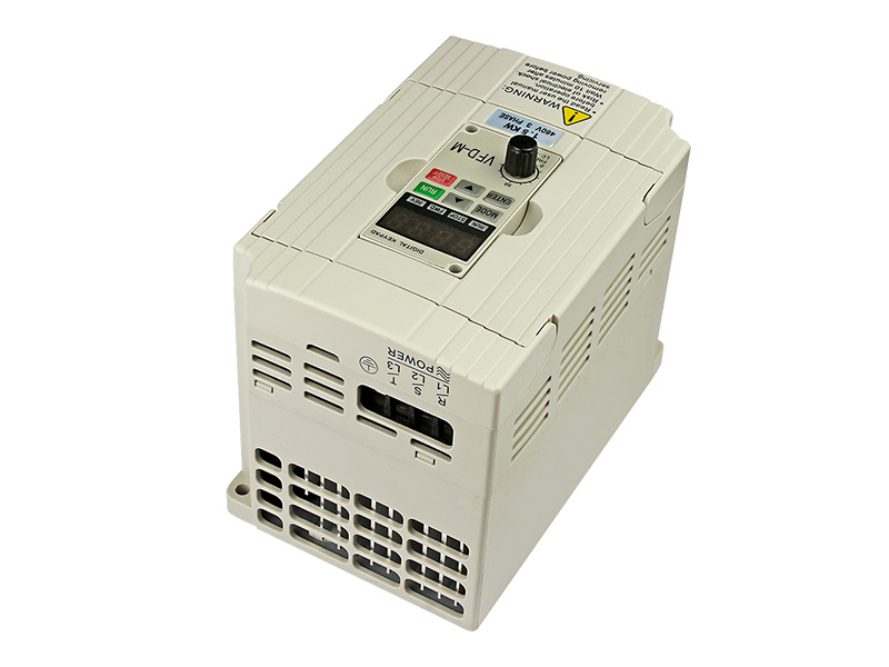 8000S通用變頻器，變頻調速器，變頻器廠(chǎng)家，電機變頻器，三相變頻器