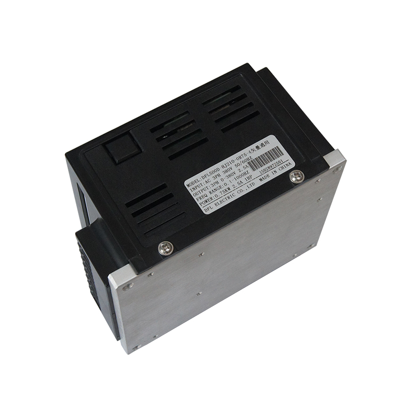 DFL500D通用變頻器，小體變頻器，變頻調速器，變頻器生產(chǎn)廠(chǎng)家